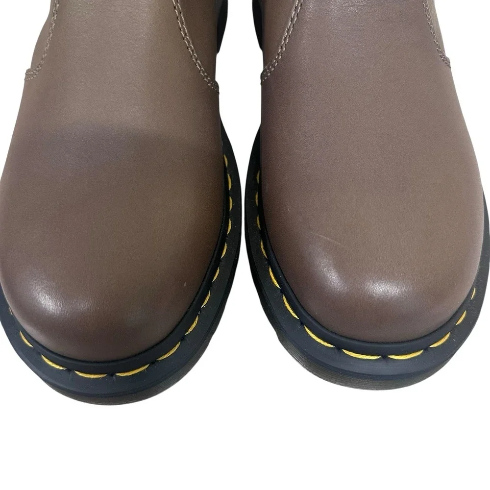 Dr. Martens Chelsea Boot 2976‎ Mens Sz 6 Womens Sz 5 Brown Leather Pull On Lug